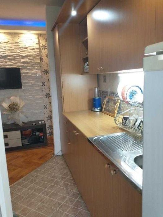 Дава се под наем Тристаен апартамент в Пловдив, Захарна фабрика - 84 кв.м за 382.5 € - Снимка #2