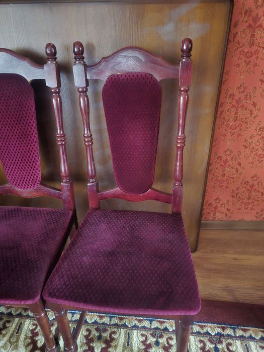 Срочно стул и стол