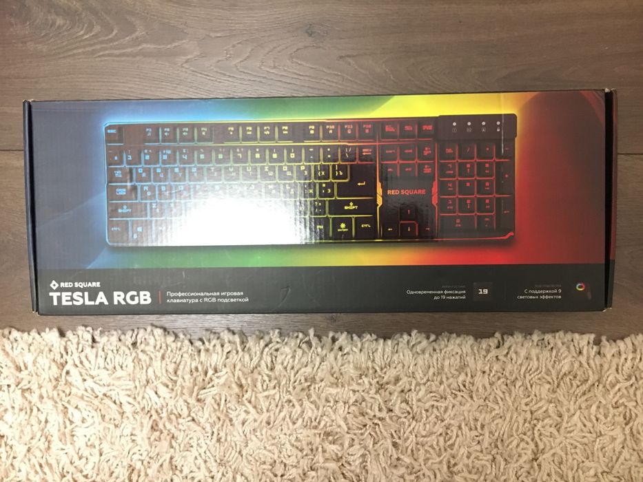 Продам игровую клавиатуру Red Square Tesla RGB
