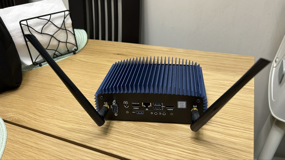 Mini PC Intel Nuc - NUC7i3DNFE