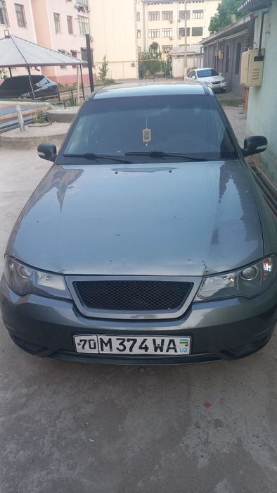 Neksiya 2 yaqinda matordan chiqdi kuzovda ozgina iwi bor otib beriladi