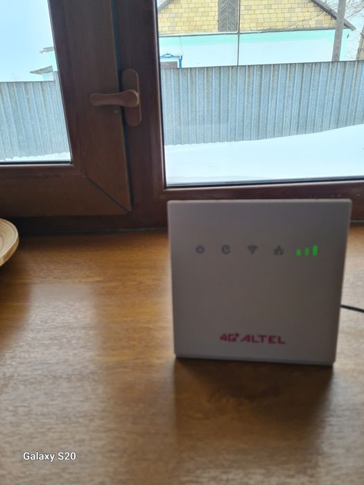 Продам роутер Алтел с симкой.