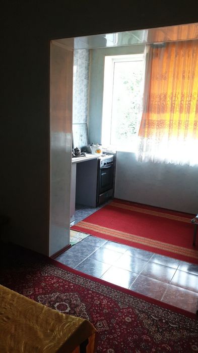 Аренда  метро тинчлик 1.хонали 2.хонали клинган оилага берилади