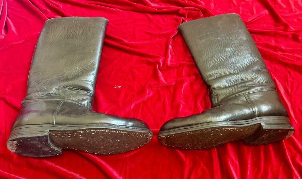 Uniforma militară Subofițer Tancuri cu Centura diagonală și Cizme