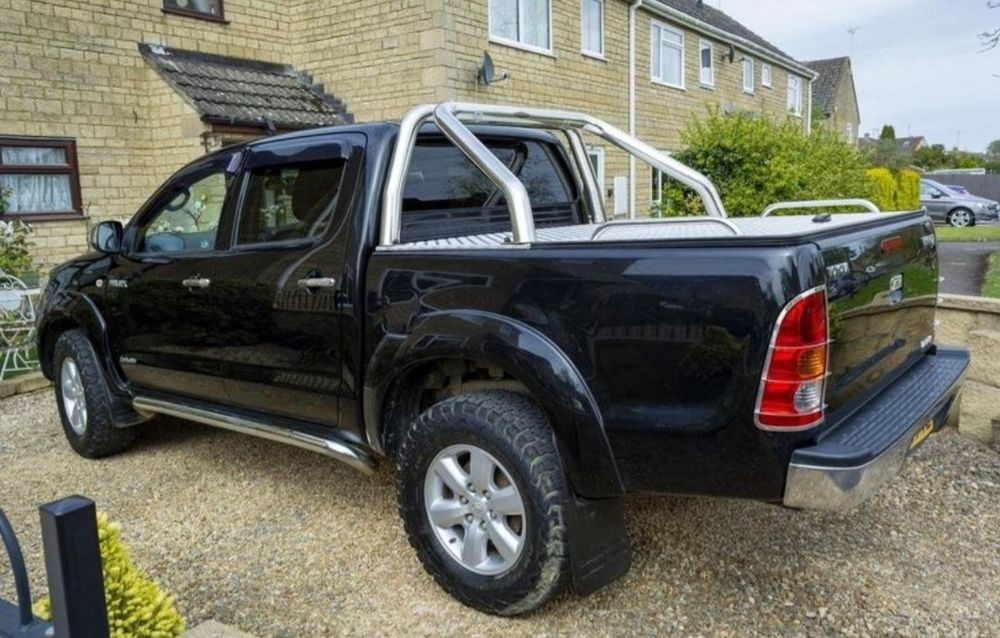 Dezmembrez Toyota Hilux 3.0 Invincible 2006-2011 1KD-FTV