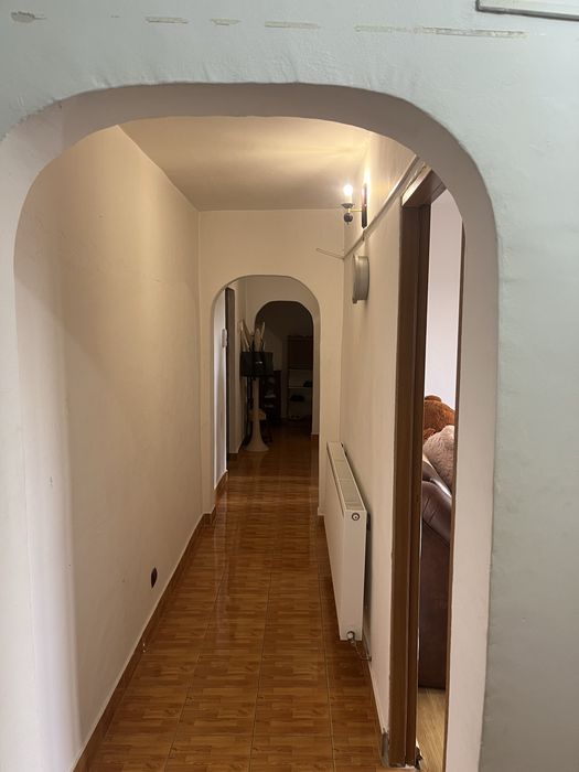 Apartament 3 camere  zona strand etaj 3