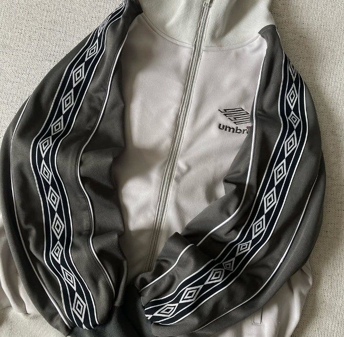 Спортивная кофта Umbro