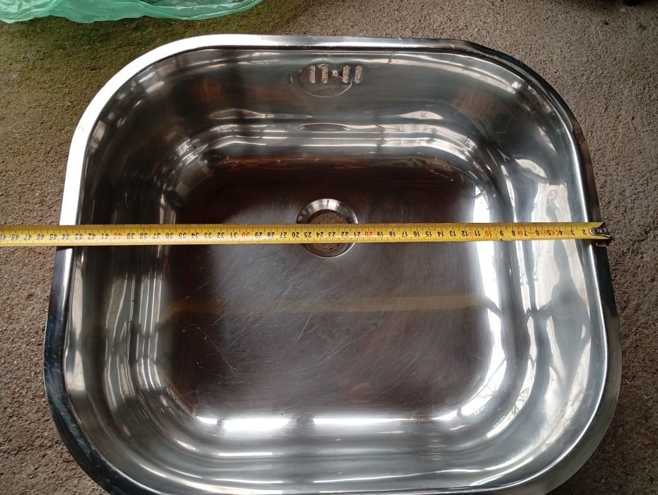 Неръждаема мивка