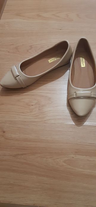 Продам Туфли новые