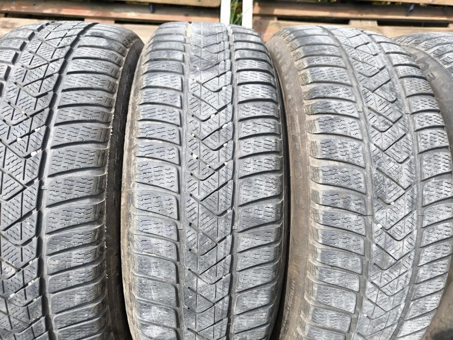 Anvelope iarna 205 55 R19 - PIRELLI SottoZero