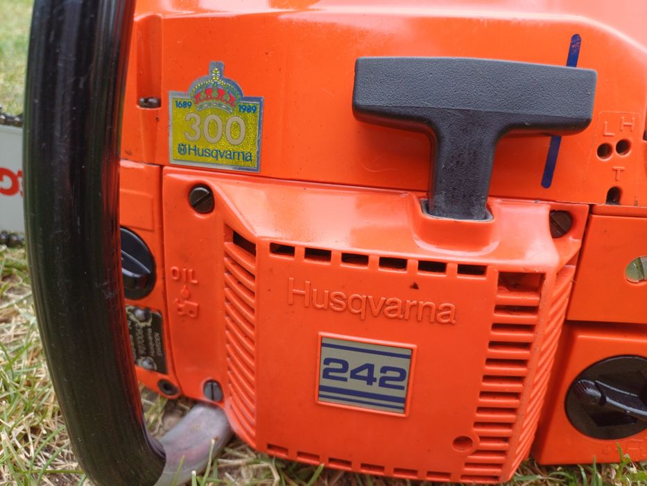 Vând 2 drujbe.Husqvarna 242 și Stihl 028 AV SUPER