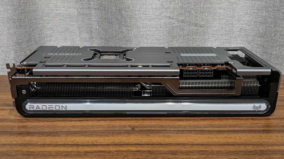 Radeon RX 7800 XT 16GB NITRO+