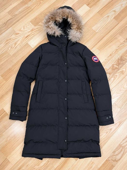 Parka lungă Canada Goose damă, neagră, puf de rață și blană naturală de coiot, mărimea S, Made in Canada