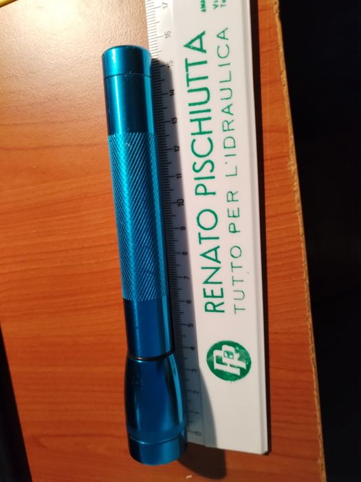 Lanterne de tipul Maglite