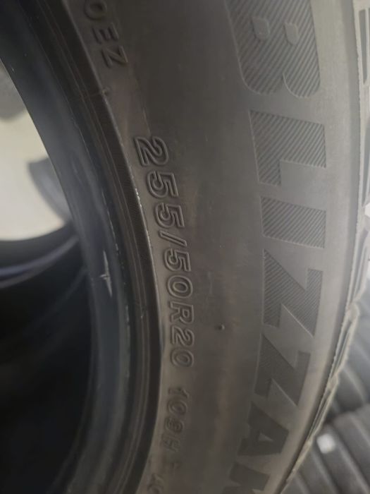 4 anvelope iarna Bridgestone 255 50 20 aproape noi