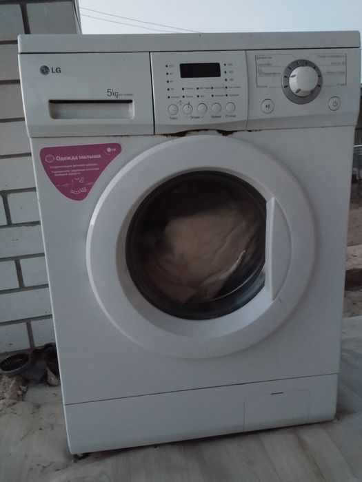 Продам стиральную машинку