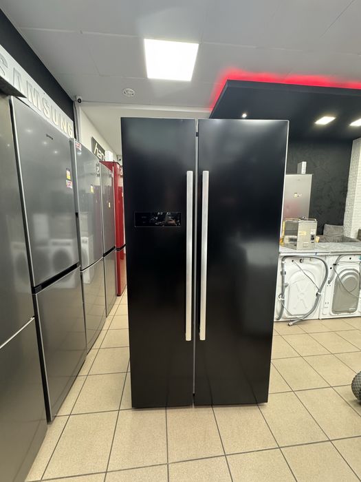 Хладилник с фризер Side by side Hanseatic A+++