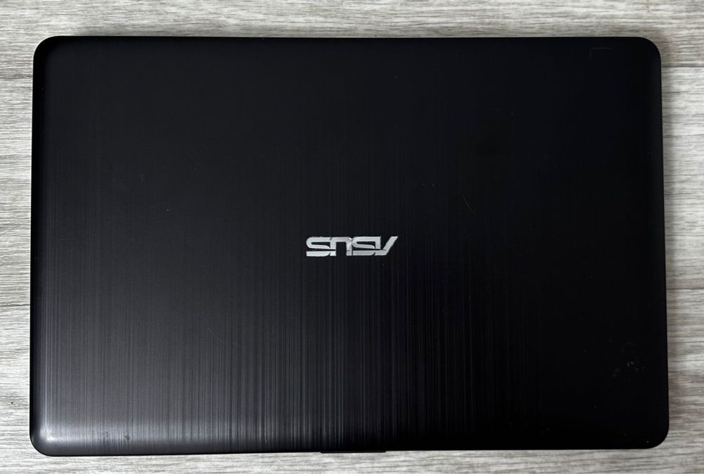 Продам ноутбук Asus VivoBook Max