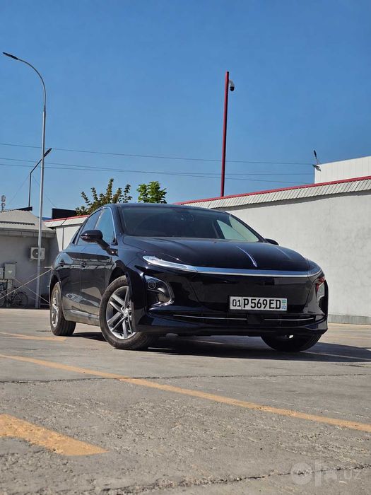 Сухой Аренда Hongqi EQM5
