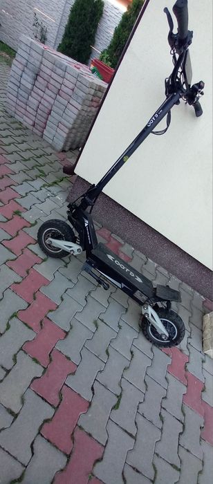 Vând trotineta electrica ootd t10