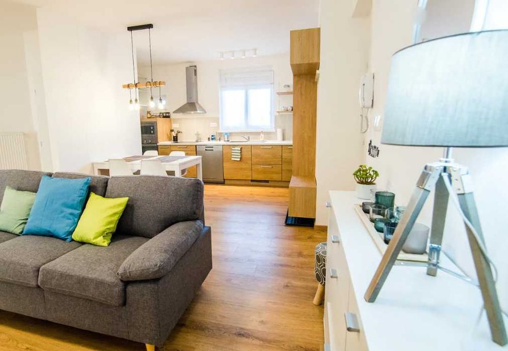 Дава се под наем Двустаен апартамент в Пловдив, Каменица 1 - 56 кв.м за 204 € - Снимка #4