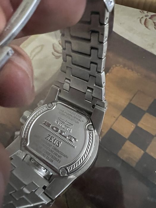 Продаются мужские часы "Invicta"