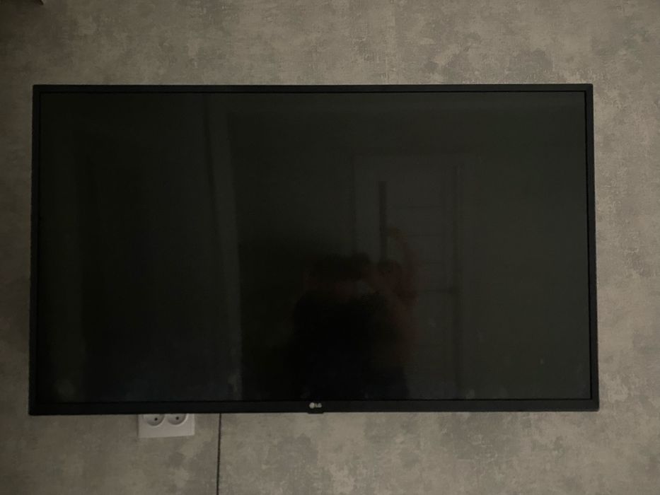 Продам телевизор LG