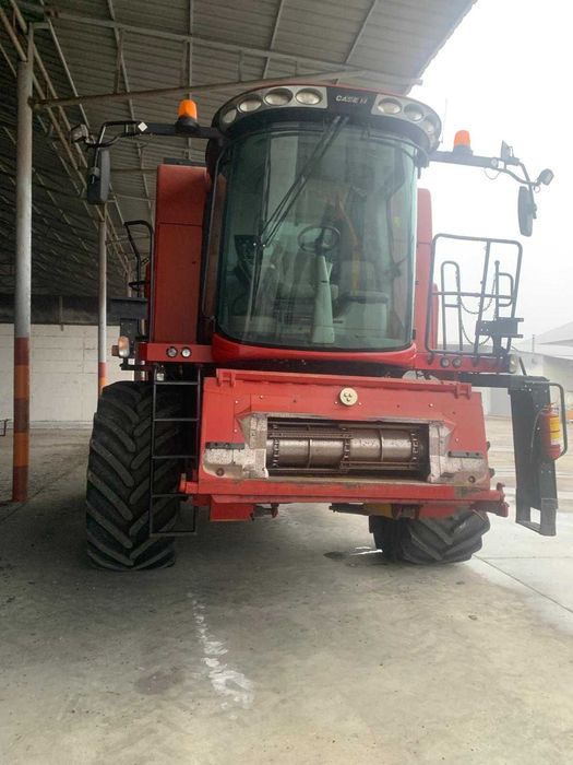 Combina CASE IH Axial Flow 5130
