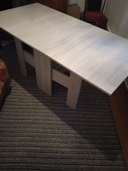 Продам новый стол_книжку