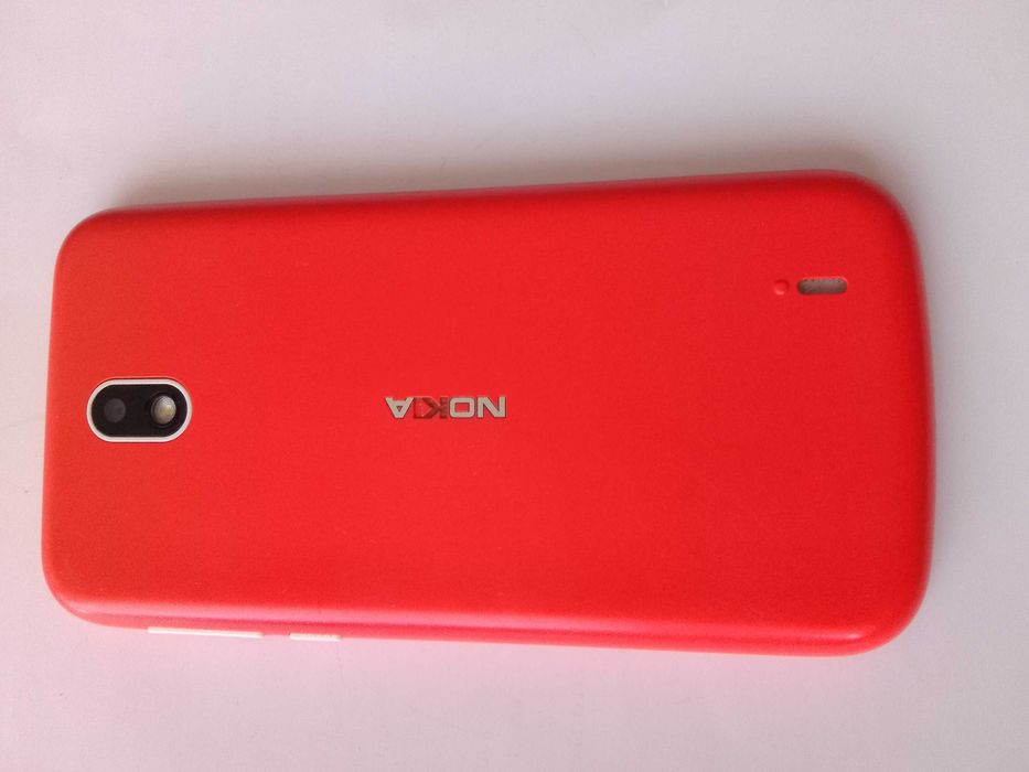 Nokia 1 отключен (8 Gb) + зарядно