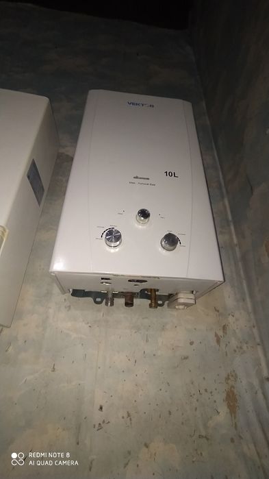 Газовые колонка ,, вектор Россия'' 10литррв горячей вода за минута