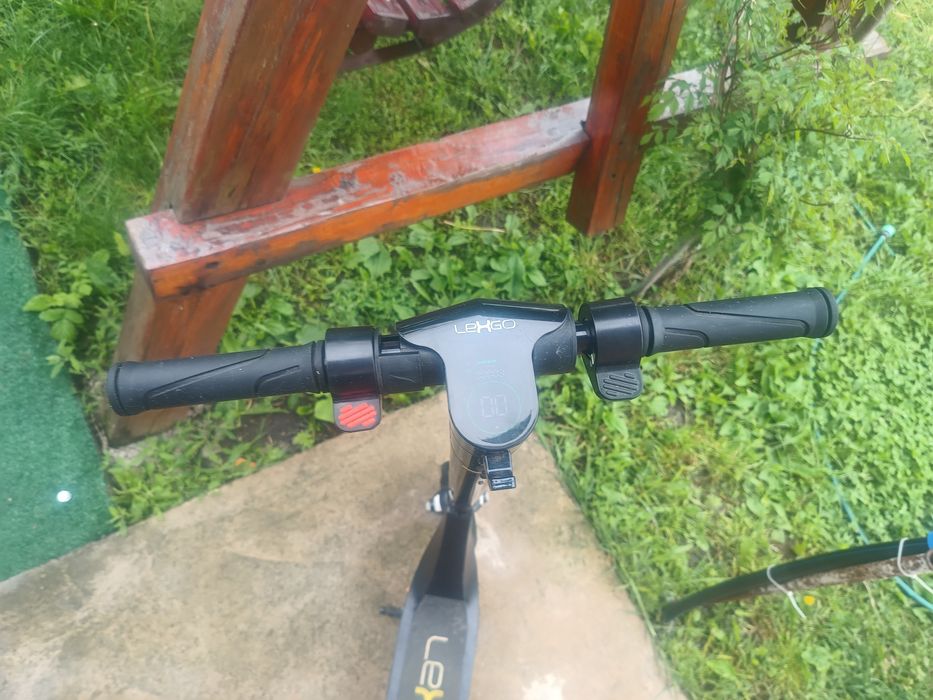 Trotineta electrica lexgo nouă