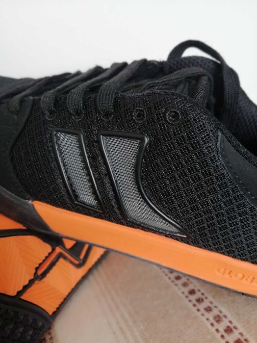 Спортни обувки GLOBE