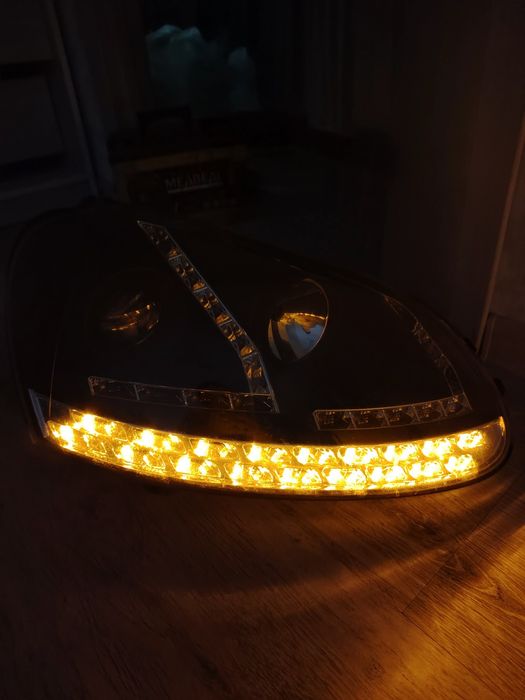 Фары гольф5,джета 5