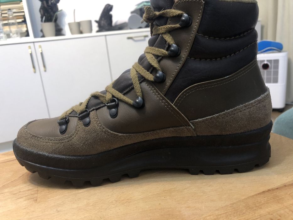 Ghete munte iarna impermeabile din piele  marimea 40