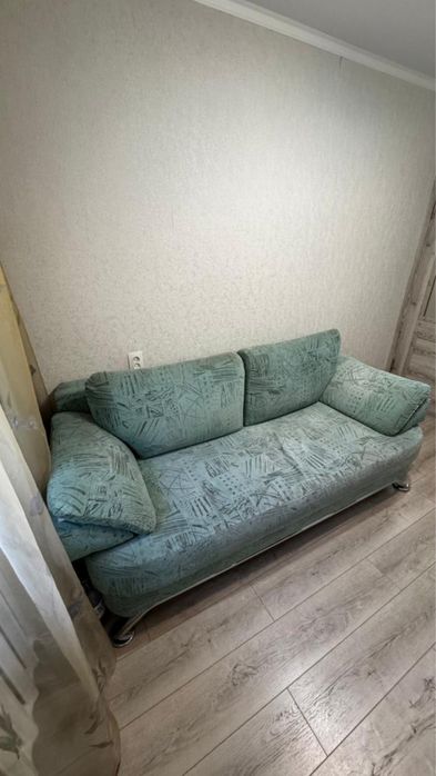 Продам диван в отличном состоянии