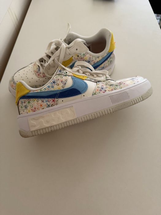 Дамски маратонки Nike WMNS AIR FORCE1 FONTANKA
