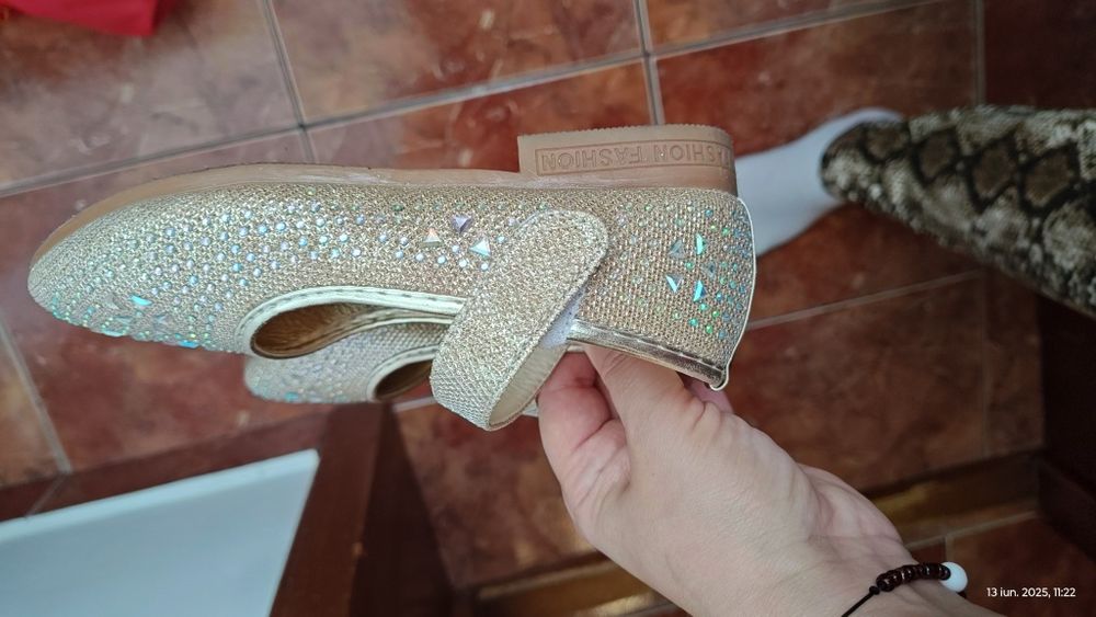 Pantofi eleganți 33