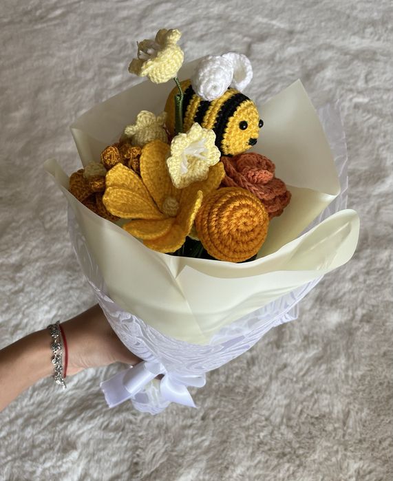 Buchete de flori croșetate