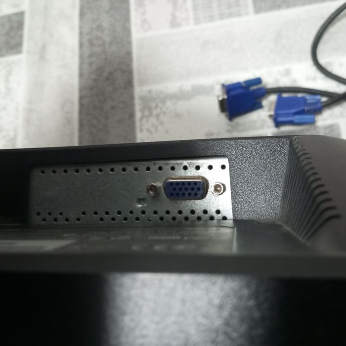 Монитор PHILIPS.