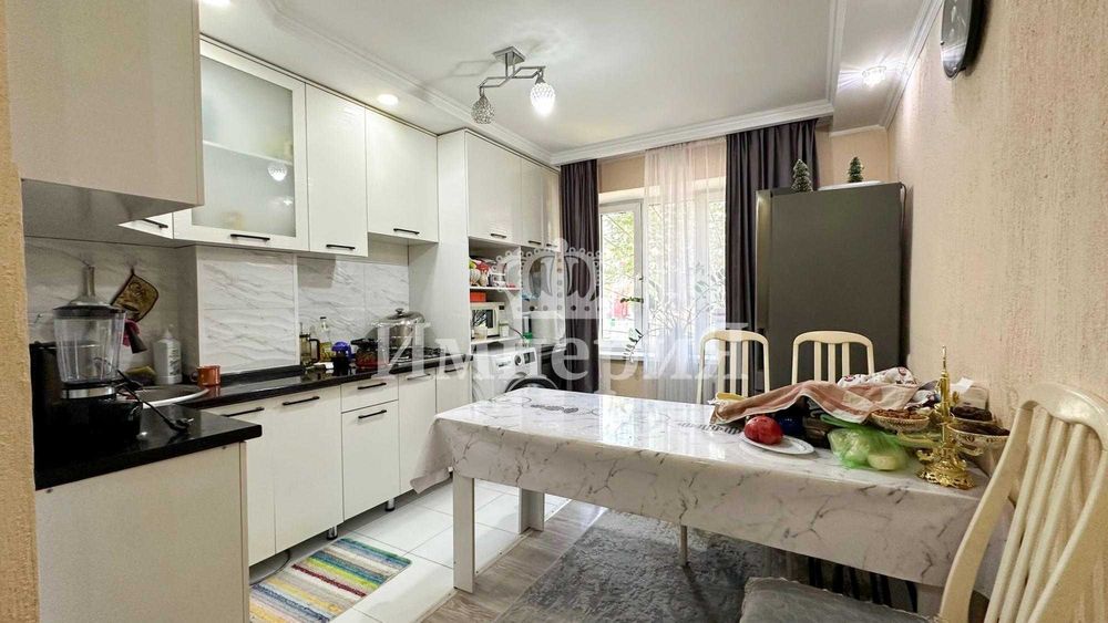 2-х кв 4 мкр Багашар империя