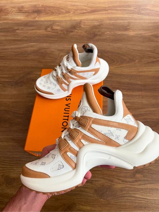 Нови обувки -  LV