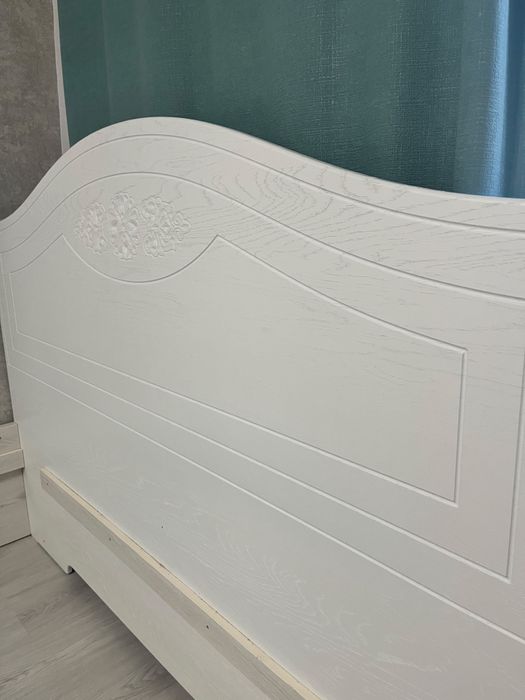 Продам двухспальную кровать