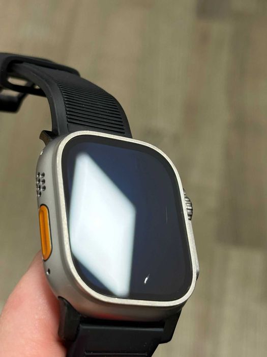 Apple Watch Ultra- 49 mm Titanium&Ceramic