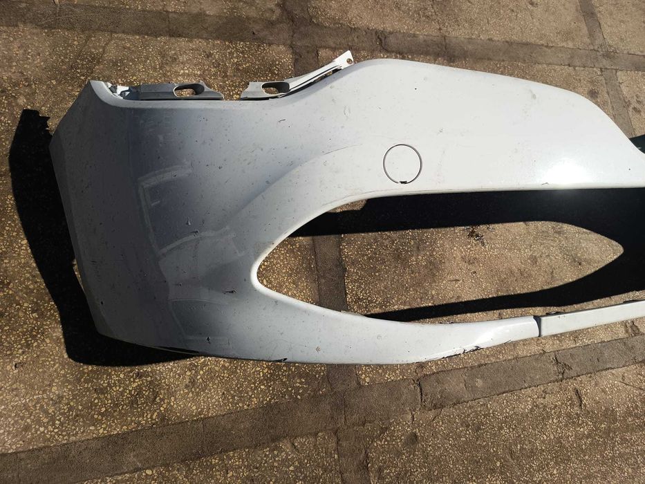 bara fata renault clio 4