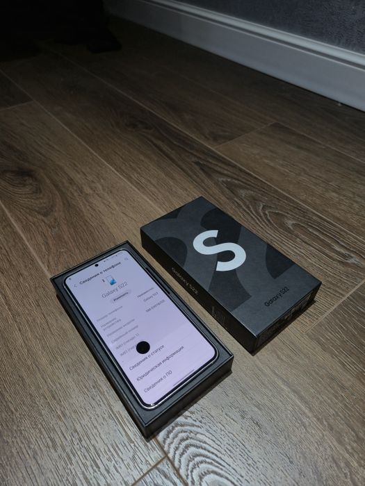 Samsung Galaxy S22 с деффектами
