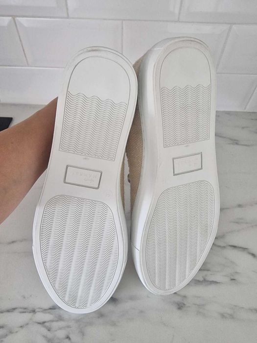 Manebi чисто нови мъжки обувки