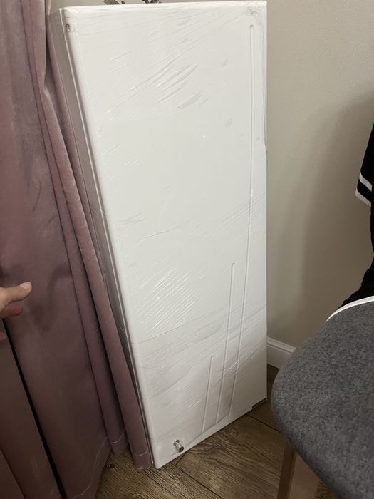 Продам навесной шкафчик для ванны