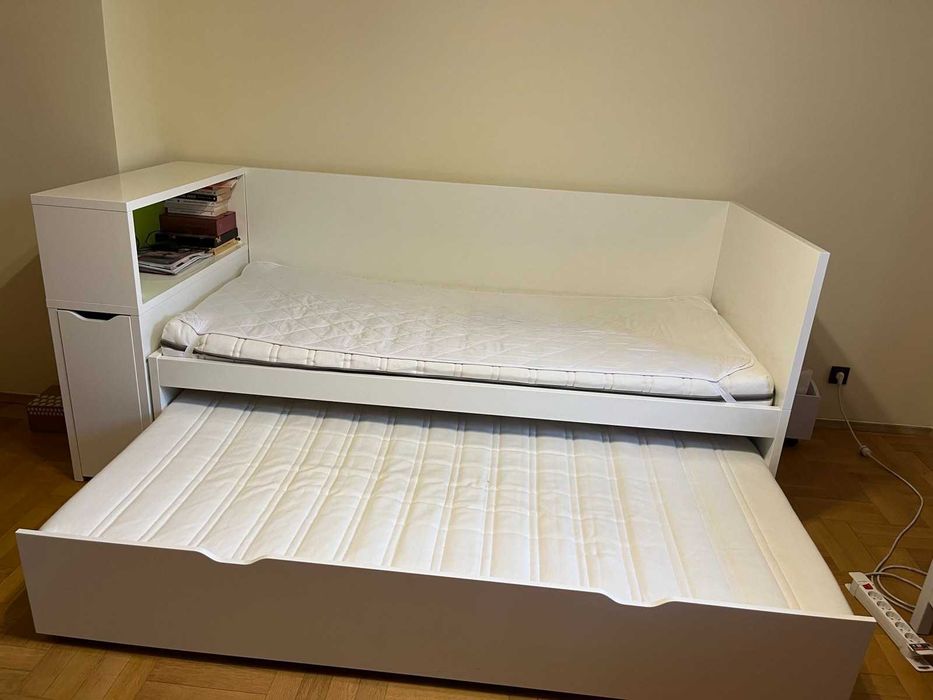 Легла с матрак и бюро IKEA