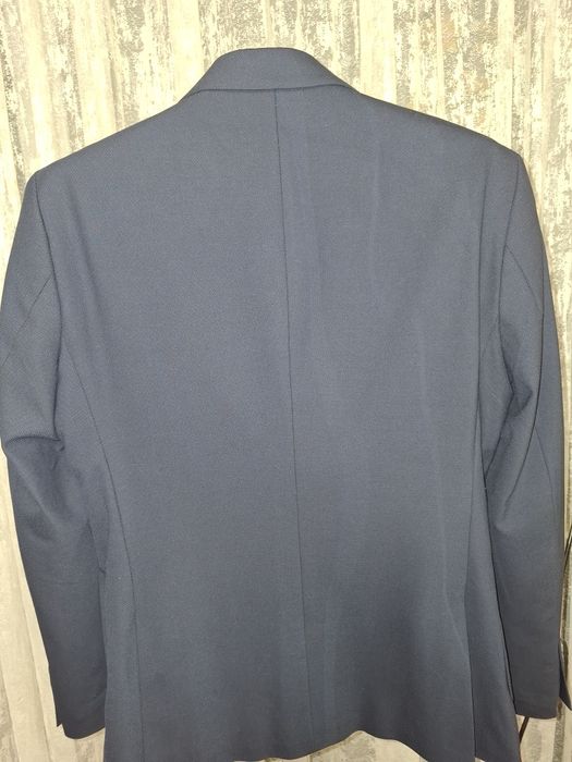 Продаю   костюм.